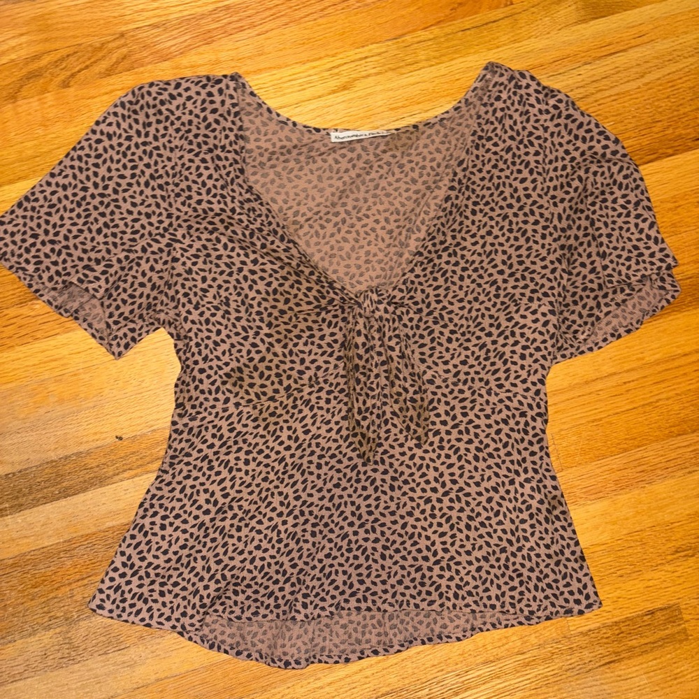 Abercrombie & Fitch Brown Patterned V-Neck Blouse